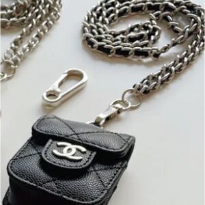 Vintage AirPod Case Black / AirPods Pro (used, no box)